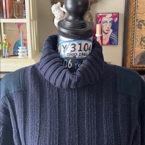 Men’s Nautica  navy blue Sweater, large.